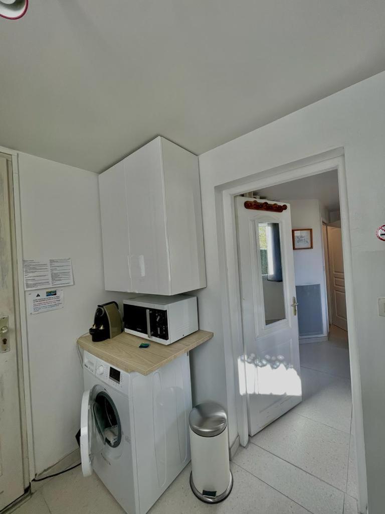 Studio Dans La Villa Les Cigales Lézignan-Corbières エクステリア 写真