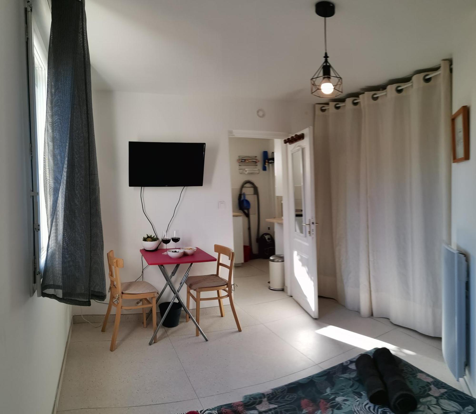 Studio Dans La Villa Les Cigales Lézignan-Corbières エクステリア 写真